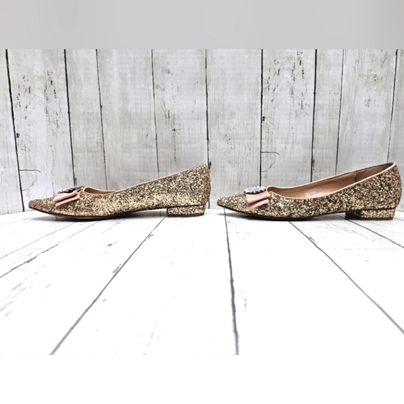 Crown & Ivy Gold Shimmery Sequins Flats W/ Low Heel & Rhinestone Bow Detail 7.5M - Picture 7 of 16
